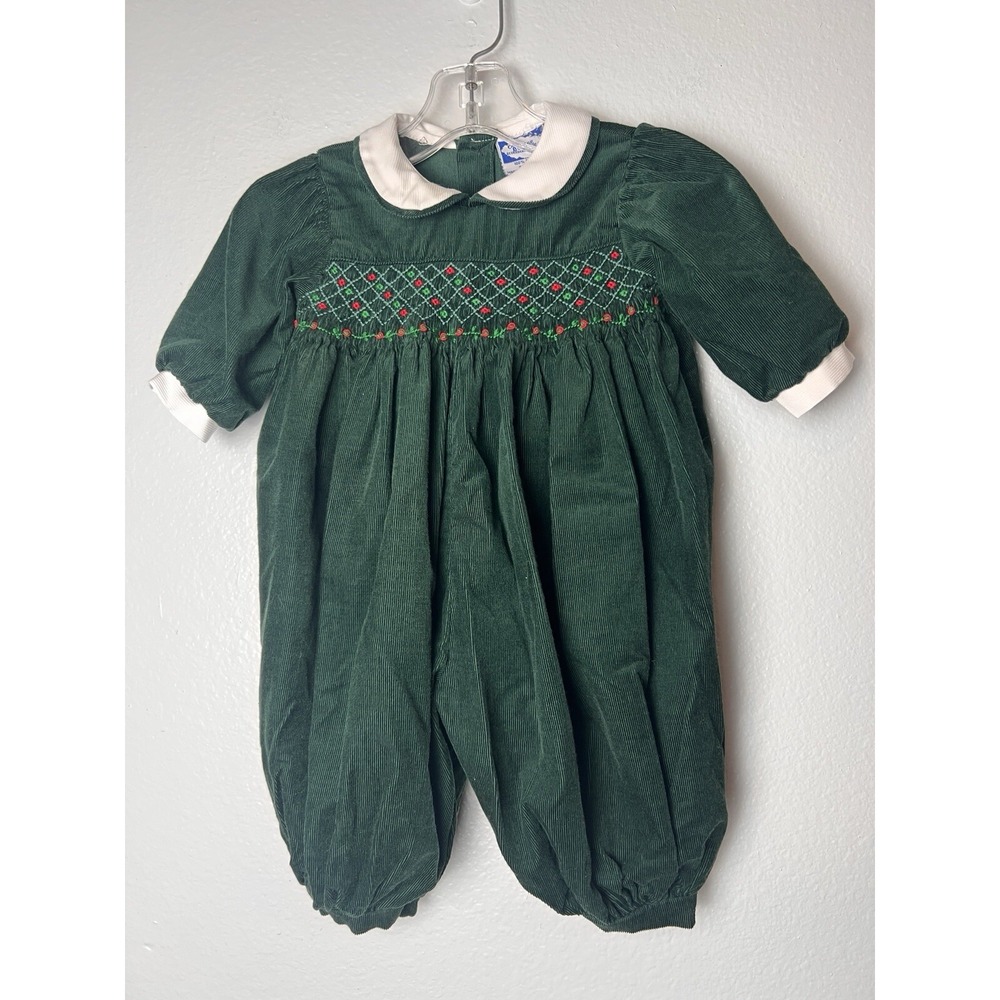 Carriage Boutiques by Friedknit‎ Creations Green Christmas Smocking Collar 3 M